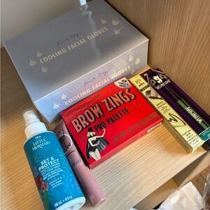 New makeup/skincare bundle